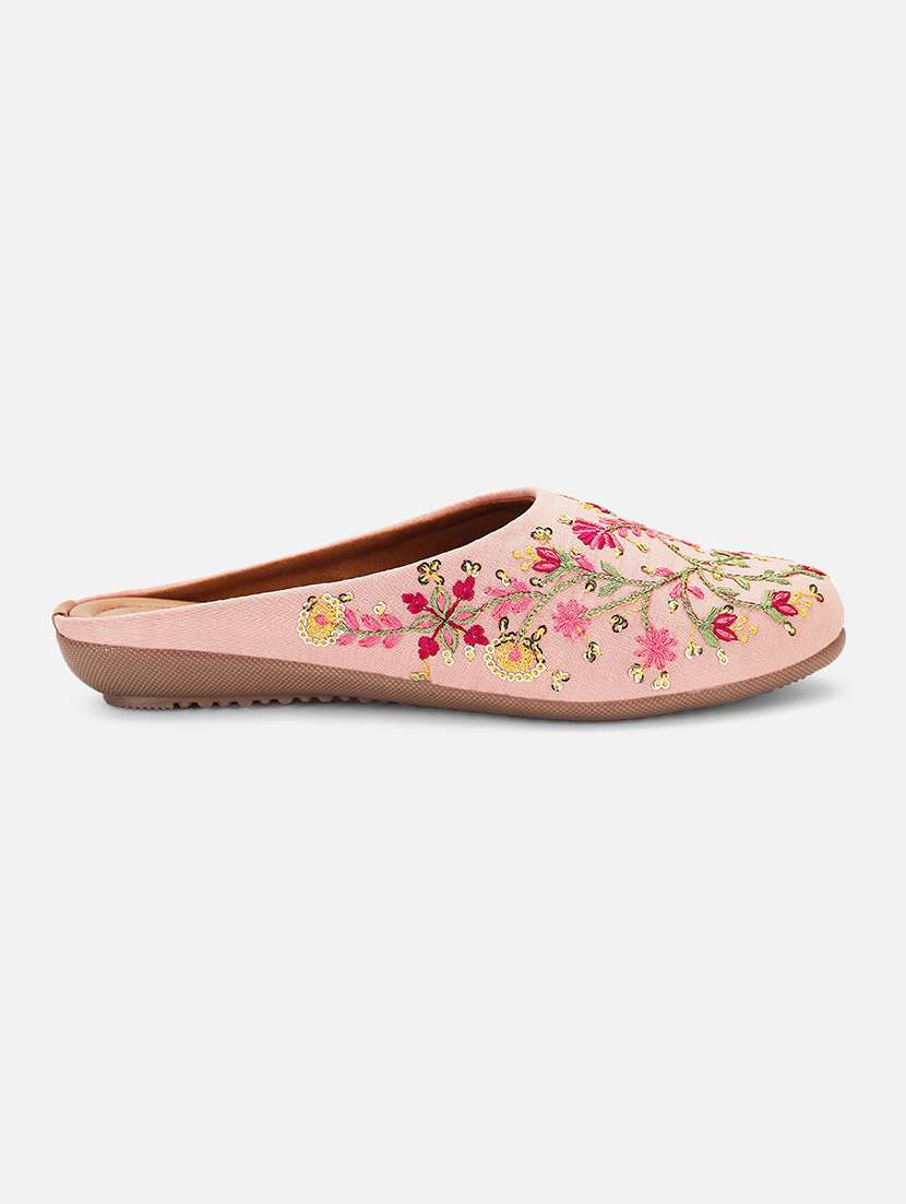 women embeoidered flat mules
