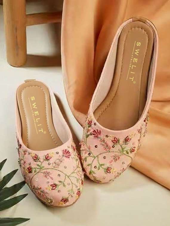 women embeoidered flat mules