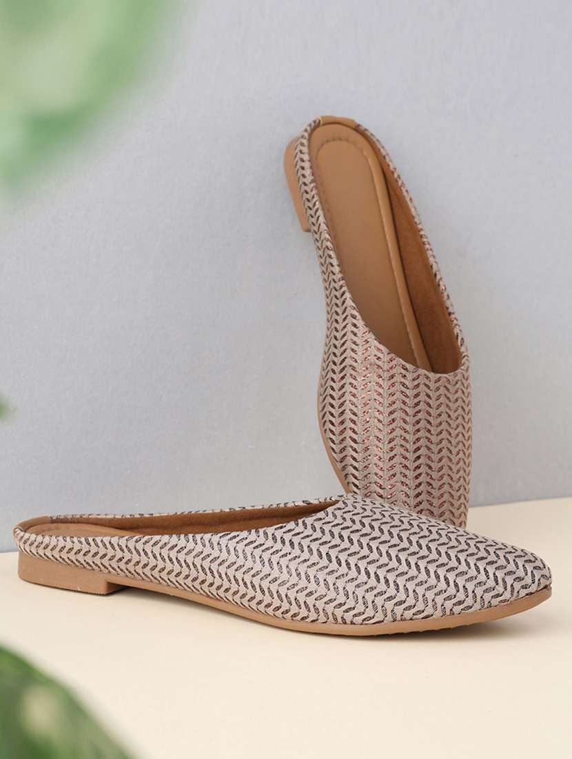 women self designed flat mules