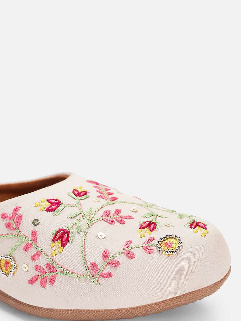 women embroidered flat mules - 22263442 -  Standard Image - 3