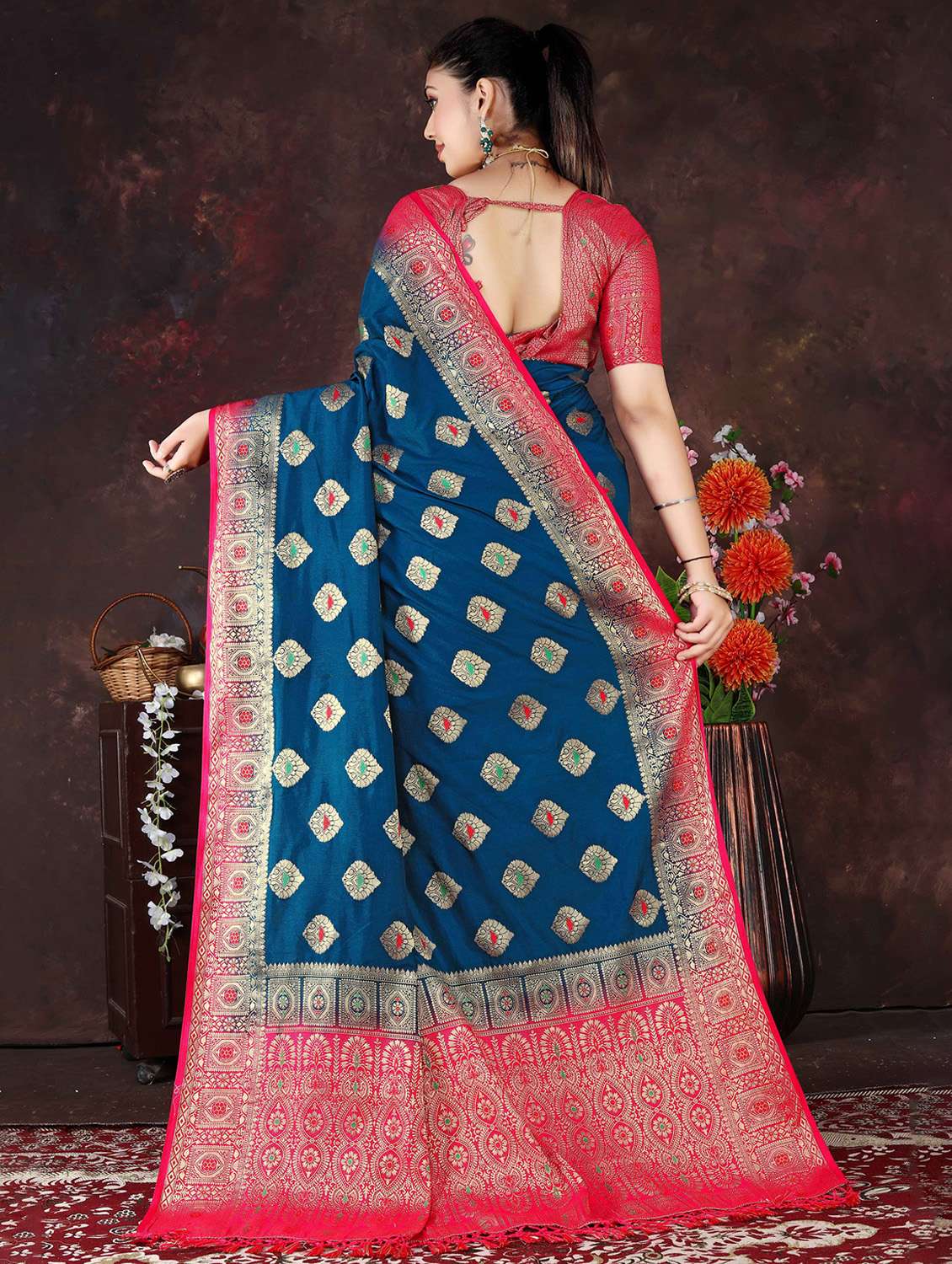 women self design banarasi saree with blouse - 22263447 -  Standard Image - 3