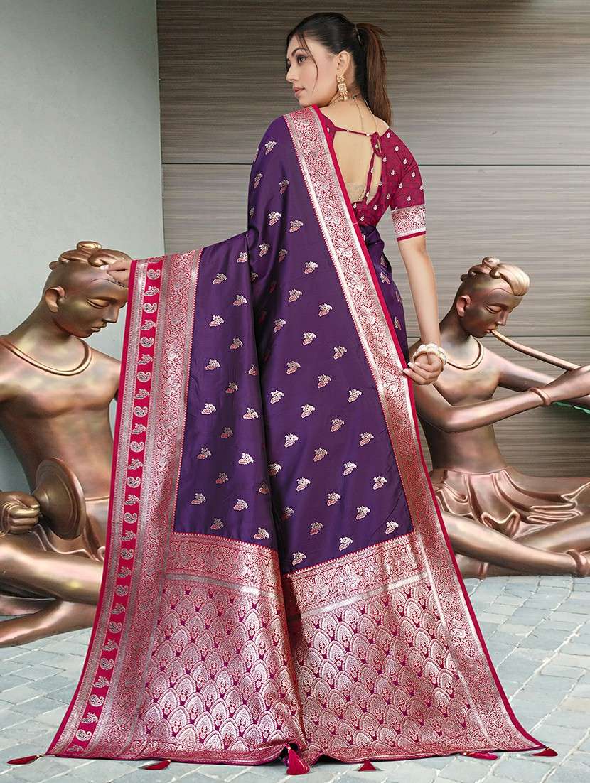 women self design banarasi saree with blouse - 22263459 -  Standard Image - 3