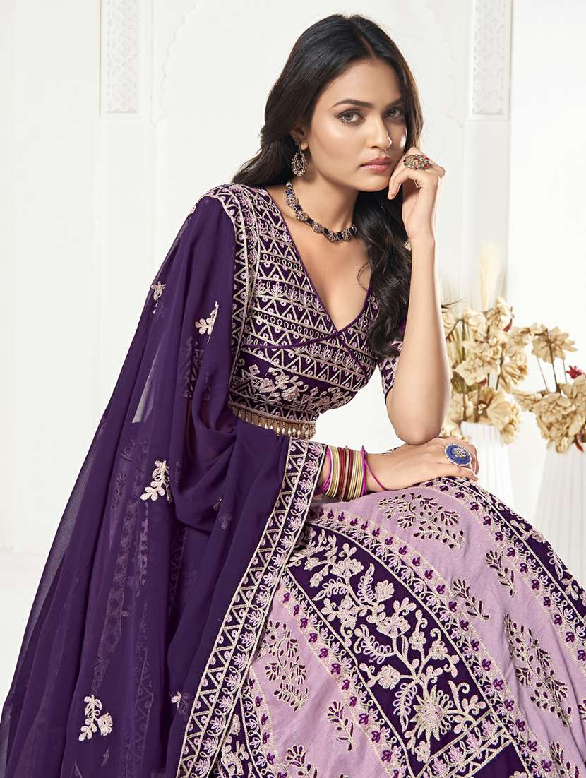 women color block semi stitched flared lehenga - 22263485 -  Standard Image - 3