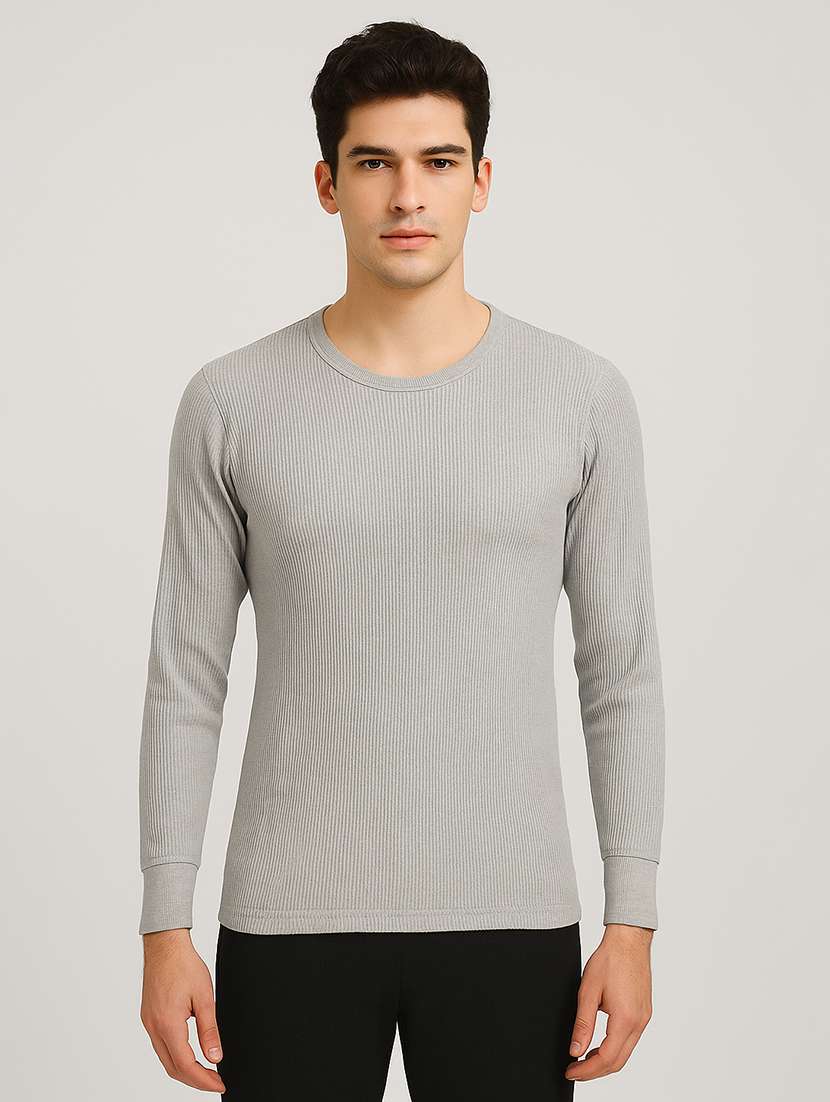 men solid full sleeve thermal top
