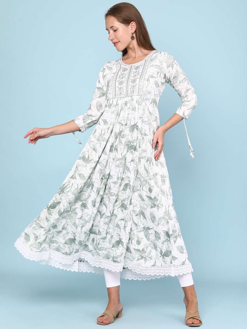 women printed three quarter sleeve flared kurta