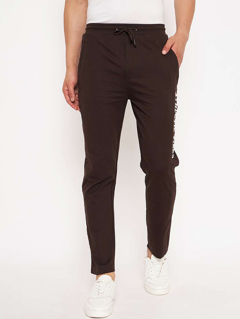 men solid mid rise track pant