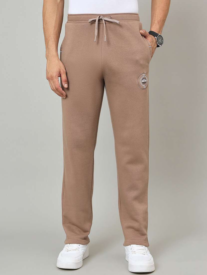 men solid mid rise regular fit track pant