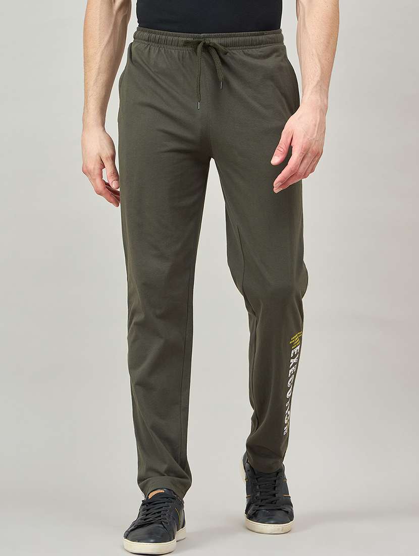 men solid mid rise regular fit track pant