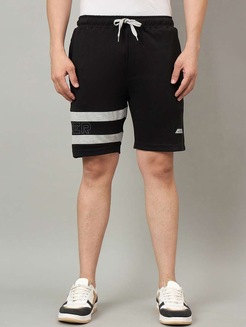 men striped mid rise regular fit shorts
