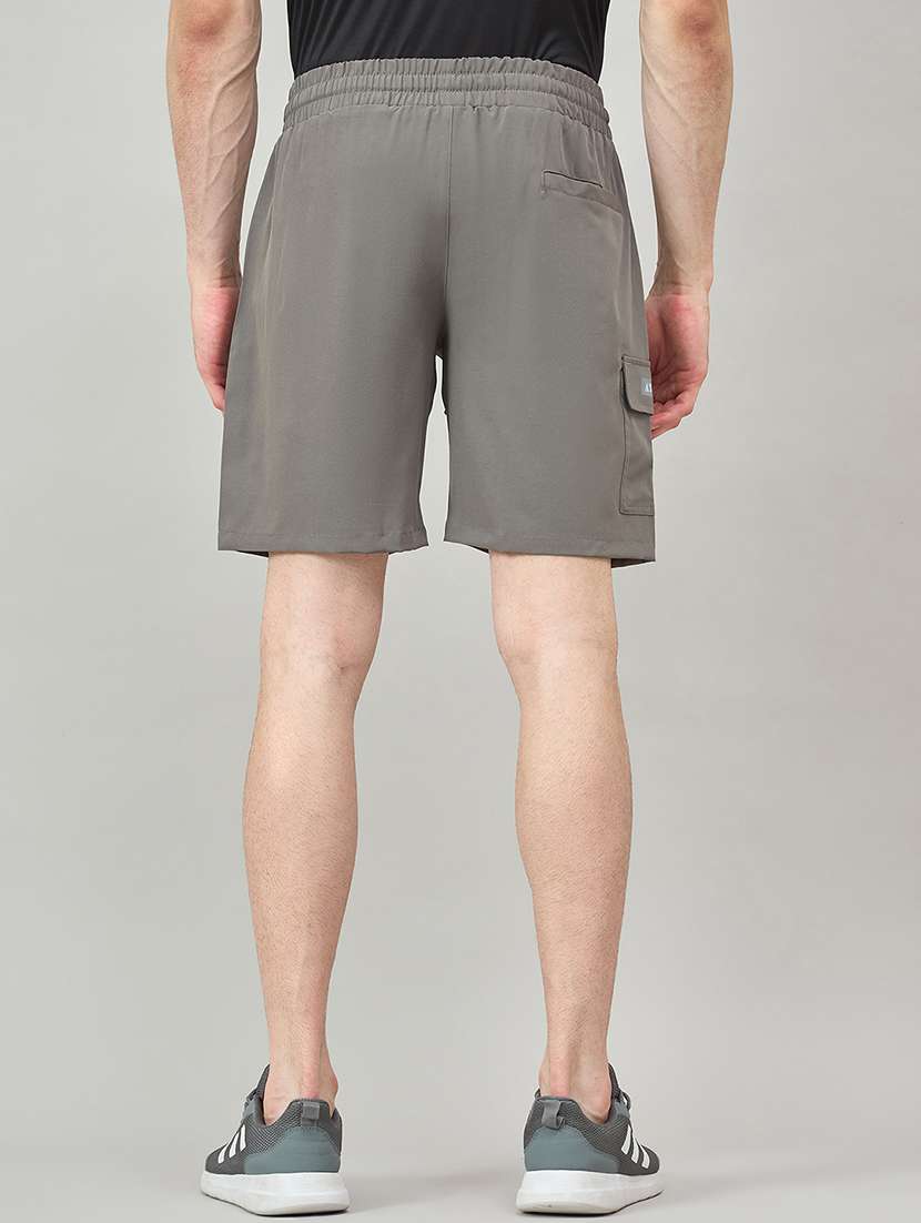 men solid mid rise regular fit cargo shorts - 22264284 -  Standard Image - 3