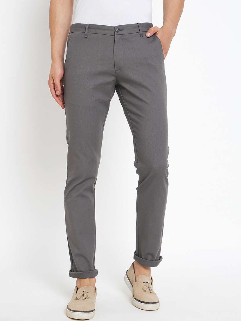 men solid mid rise chinos casual trouser