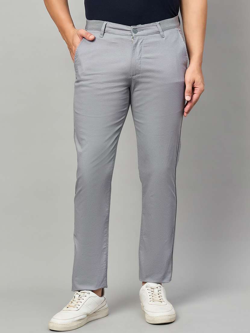 men solid mid rise chinos casual trouser