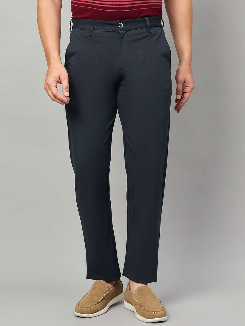 men solid mid rise chinos casual trouser