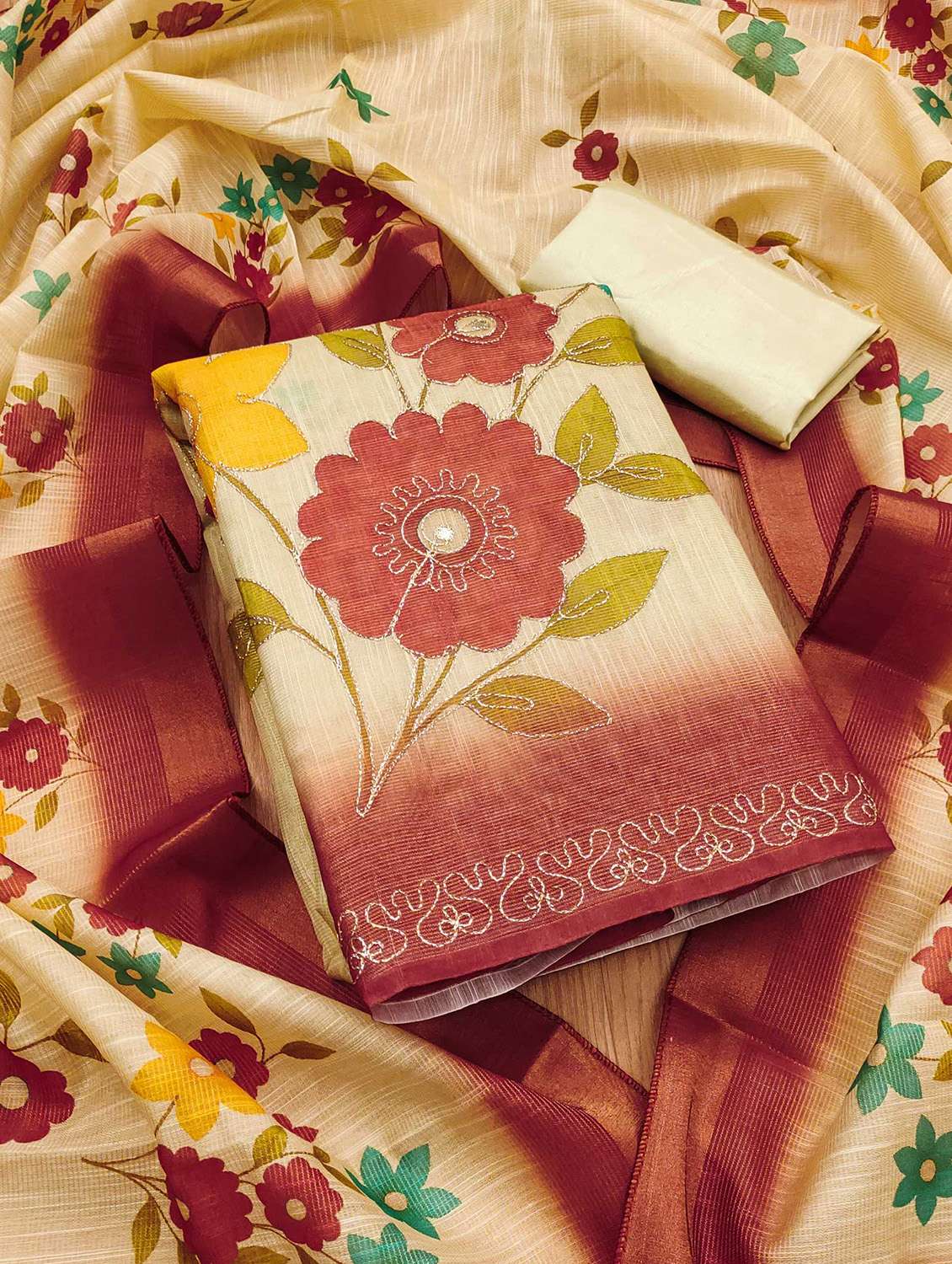 women floral embroidered unstitched suit set