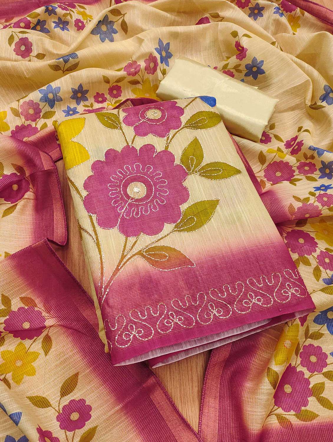 women floral embroidered unstitched suit set