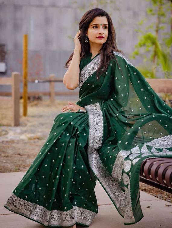 women self design banarasi saree with blouse - 22264872 -  Standard Image - 3