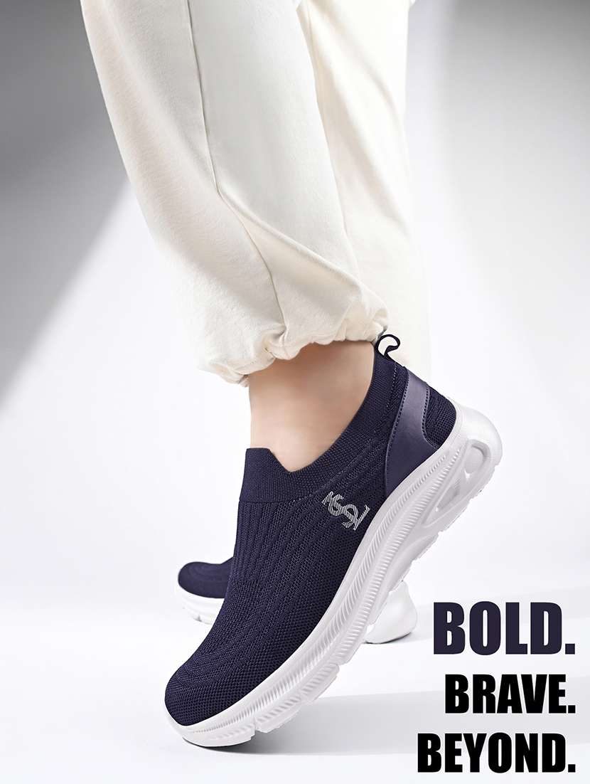 men black slip on casual shoe - 22264978 -  Standard Image - 3