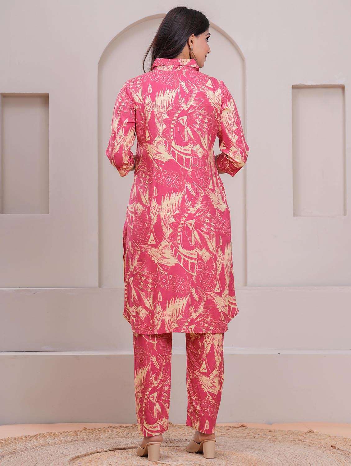 women printed three quarter sleeve ethnic co-ord set - 22265086 -  Standard Image - 3