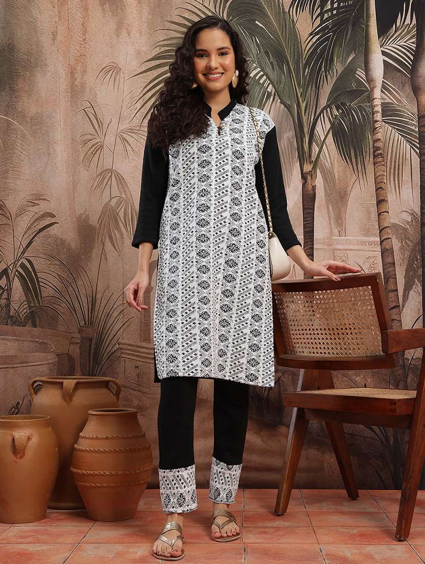 women self design long sleeve kurta pant set