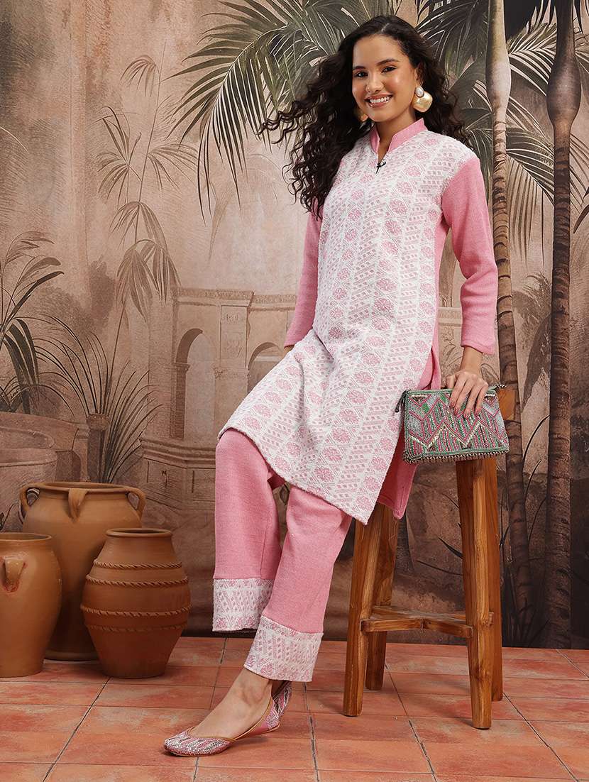 women self design long sleeve kurta pant set