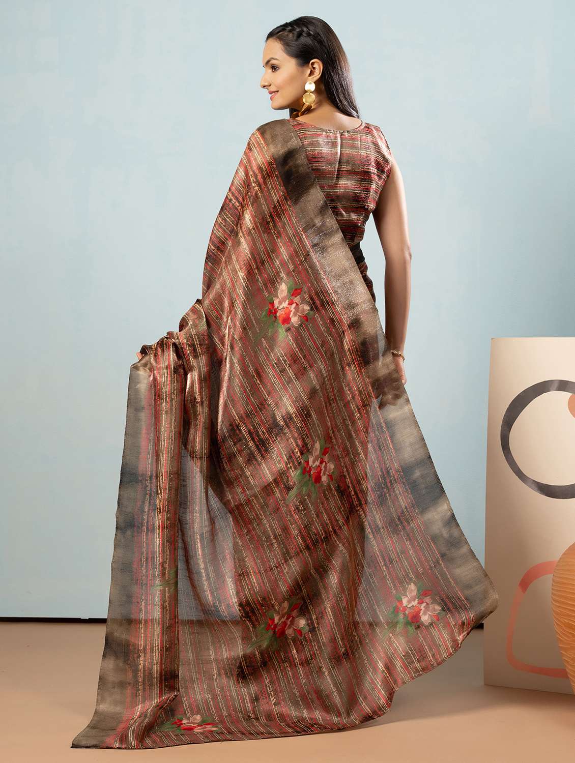 women printed casual wear saree with blouse - 22265901 -  Standard Image - 3