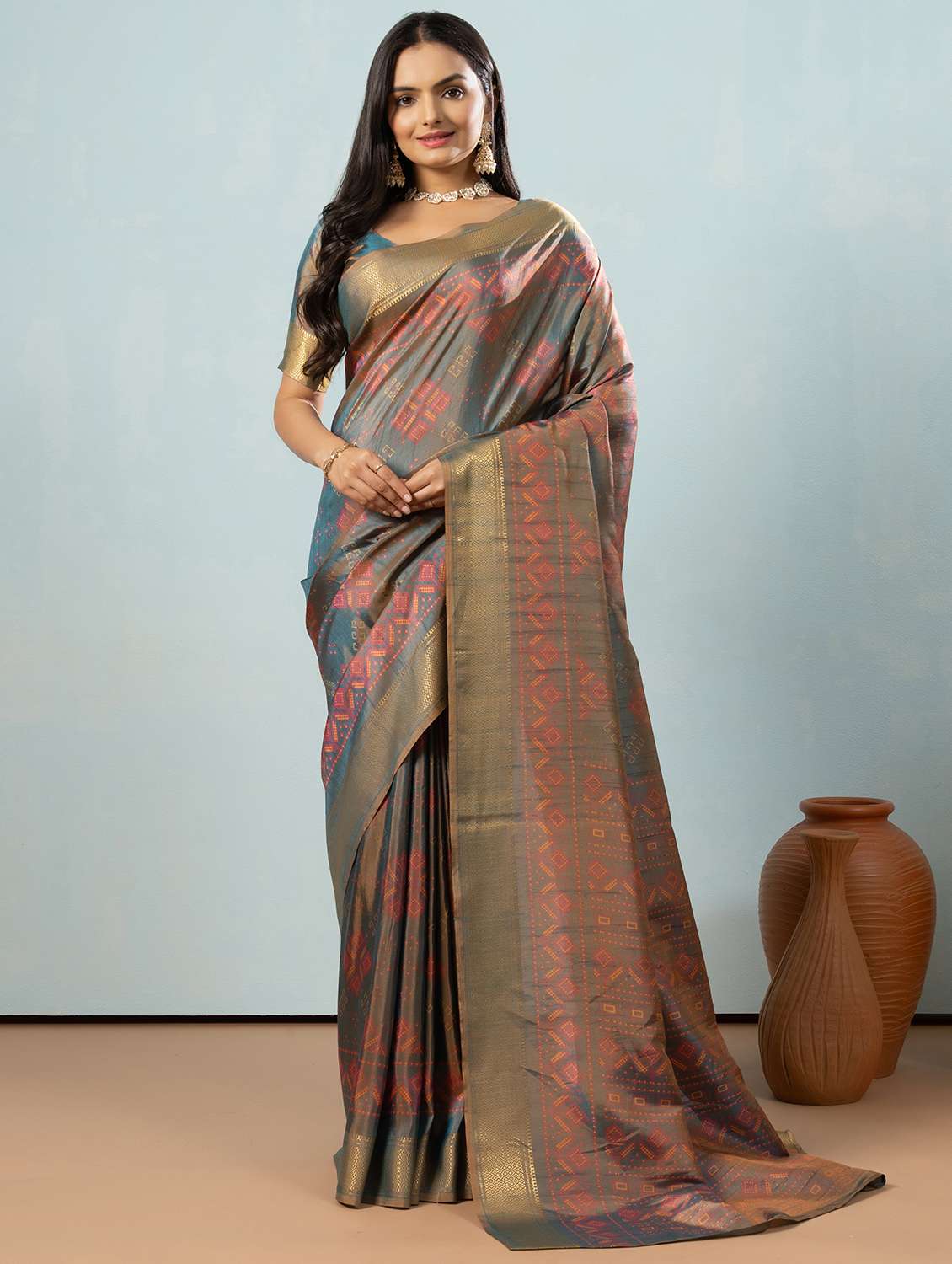 women printed casual wear saree with blouse