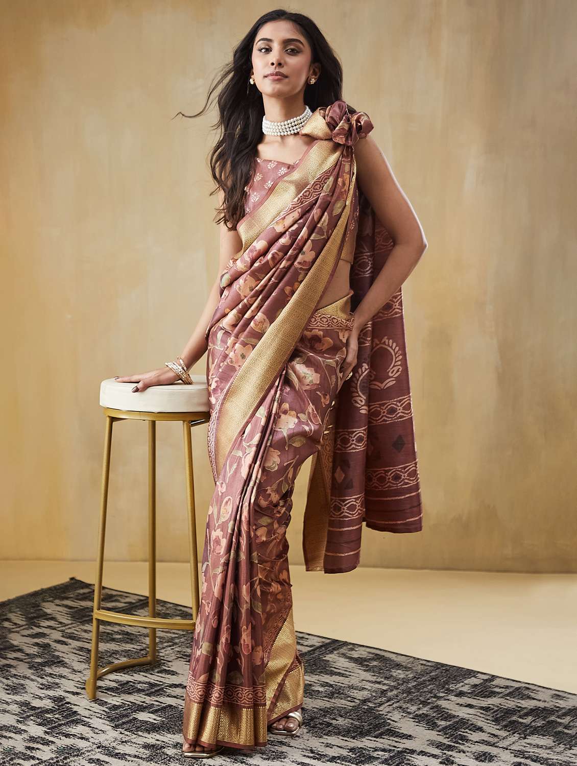 women printed casual wear saree with blouse