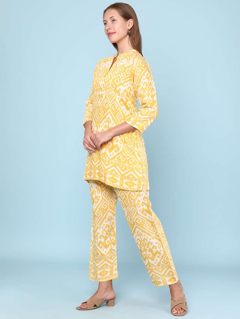 women printed three quarter sleeve ethnic co-ord set - 22266424 -  Standard Image - 3