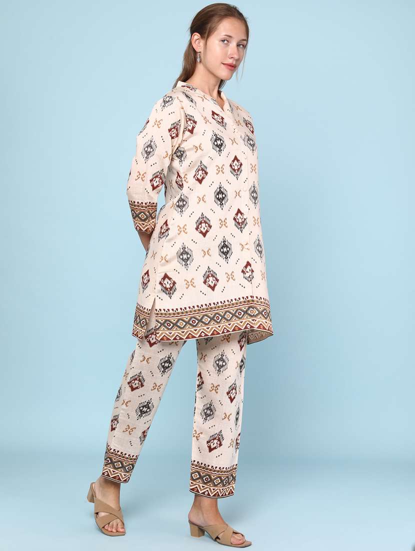 women printed three quarter sleeve ethnic co-ord set - 22266439 -  Standard Image - 3