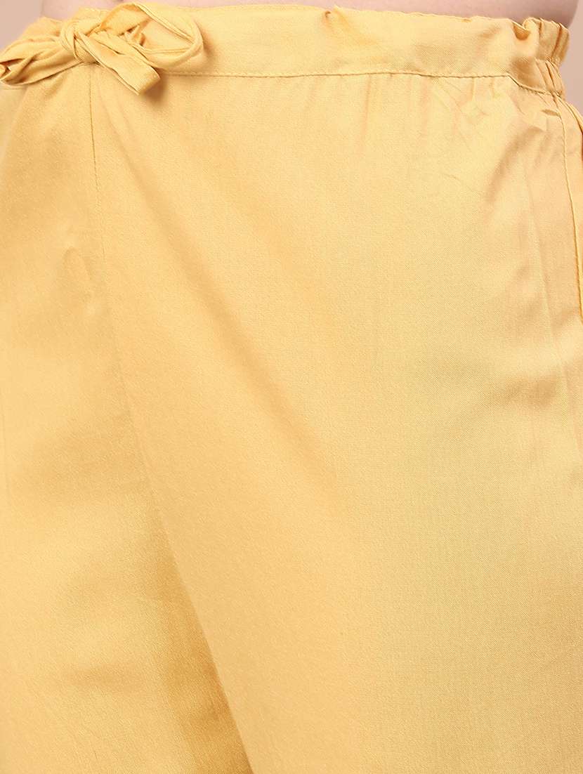 women floral three quarter sleeve kurta pant with dupatta set - 22266676 -  Standard Image - 5