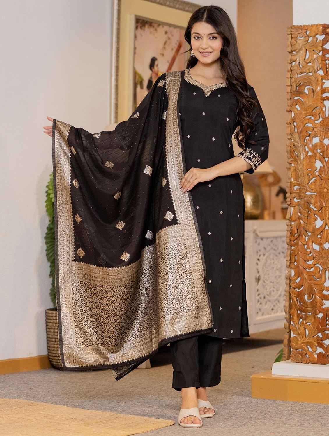 women solid with work three quarter sleeve kurta pant with dupatta set