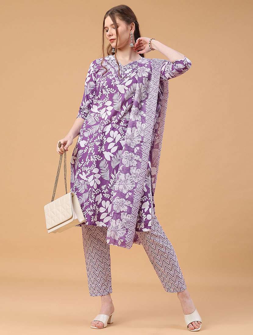 women printed three quarter sleeve kurta pant with dupatta set