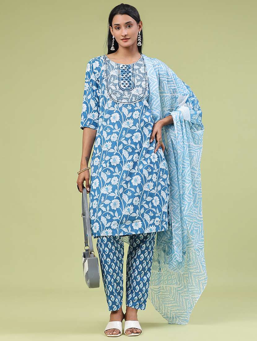 women floral printed three quarter sleeve kurta pant with dupatta set