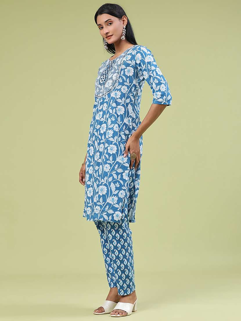 women floral printed three quarter sleeve kurta pant with dupatta set - 22267602 -  Standard Image - 3