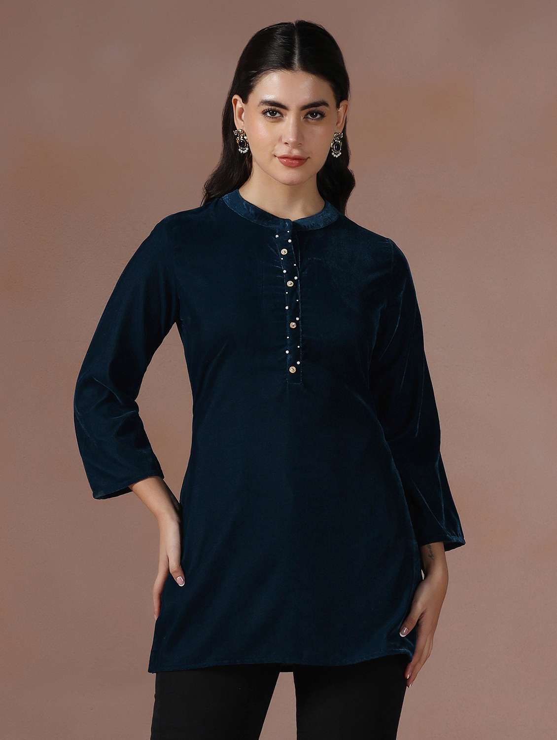 women solid three quarter sleeve straight kurti