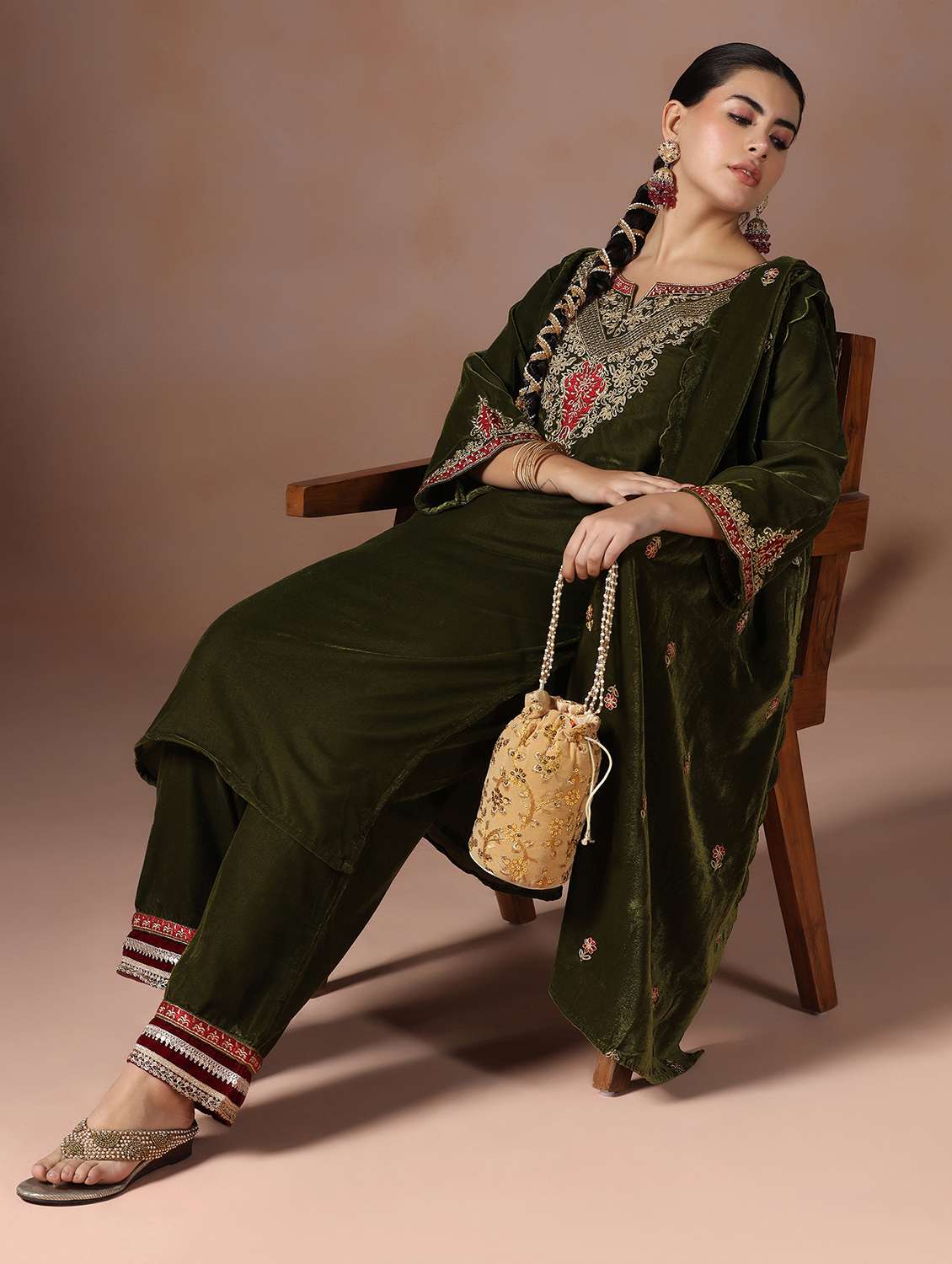 women solid with work long sleeve kurta pant with dupatta set