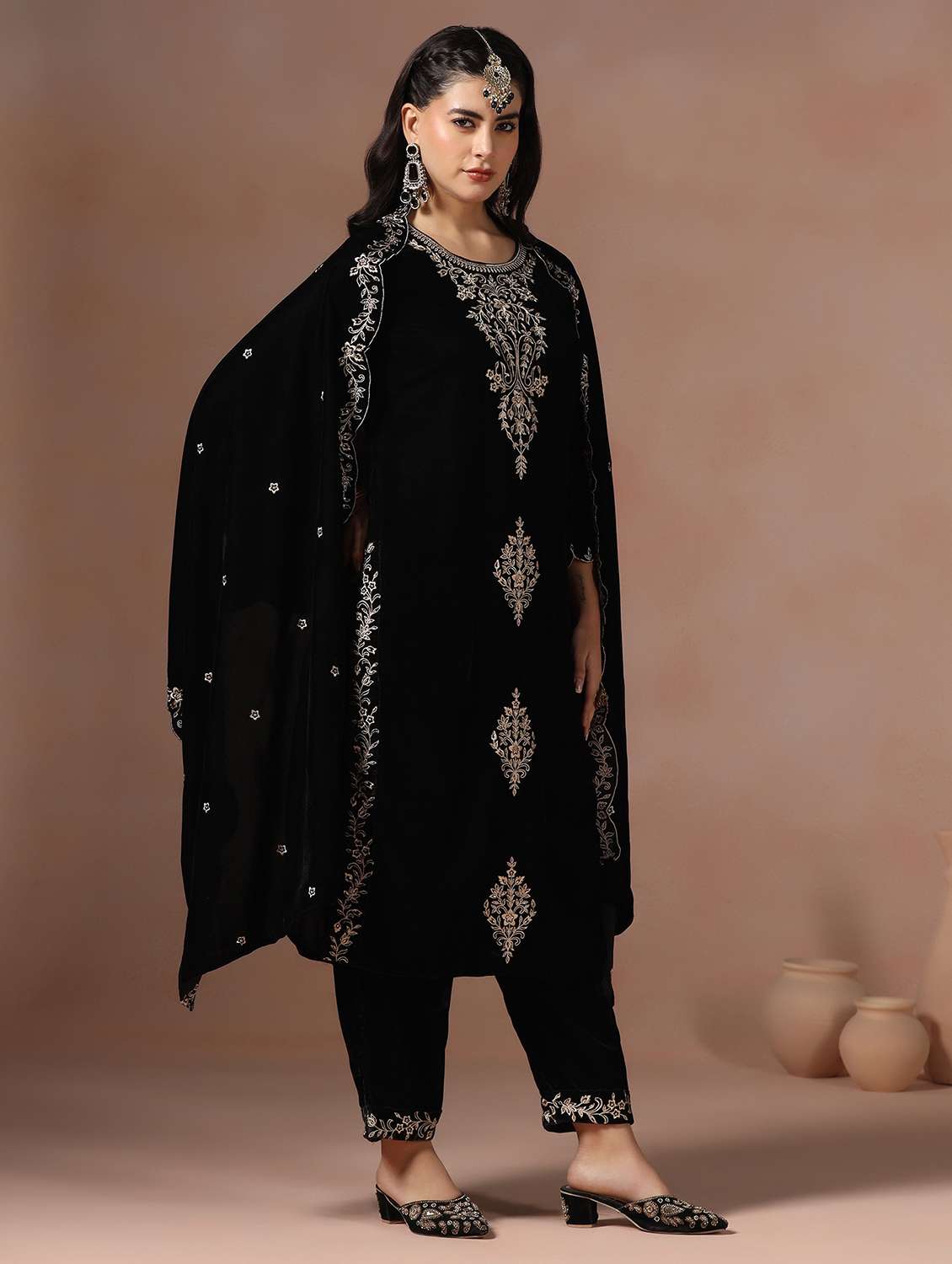 women solid with work three quarter sleeve kurta pant with dupatta set - 22267813 -  Standard Image - 3