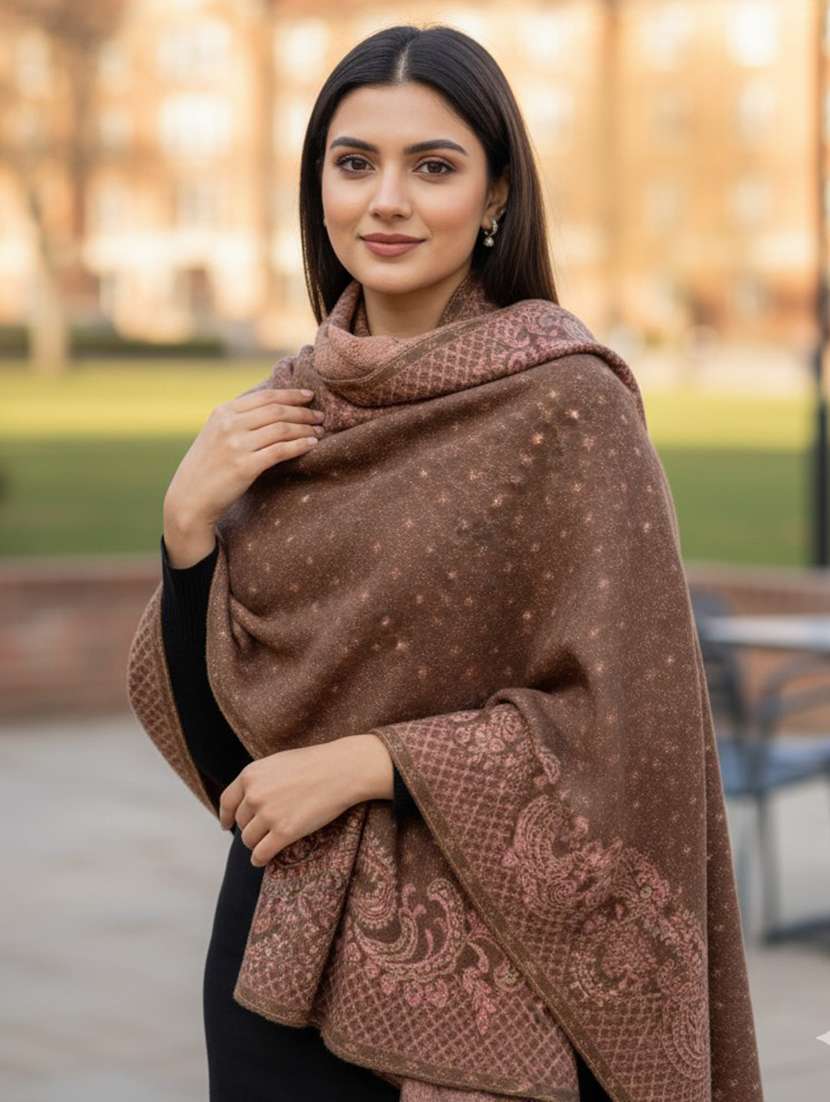 women self design winter shawl