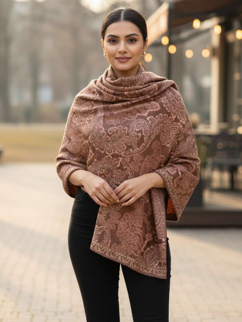 women self design winter shawl