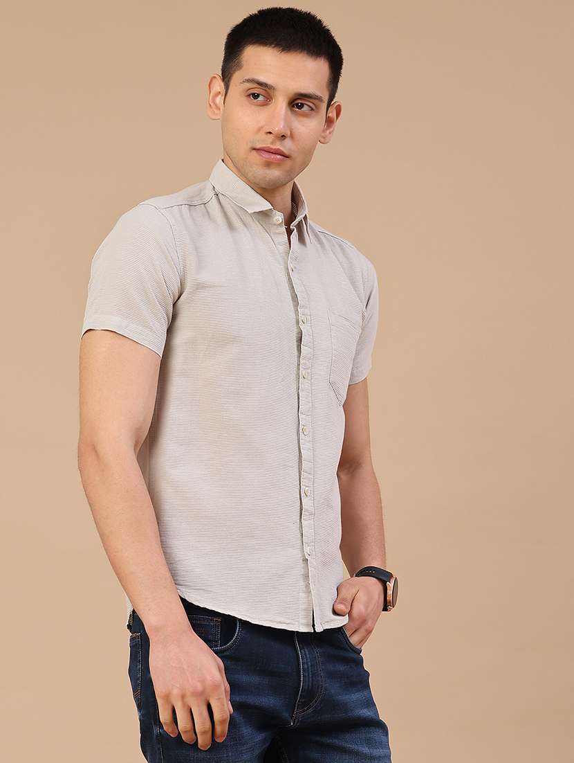 men textured short sleeves casual shirt - 22268360 -  Standard Image - 3