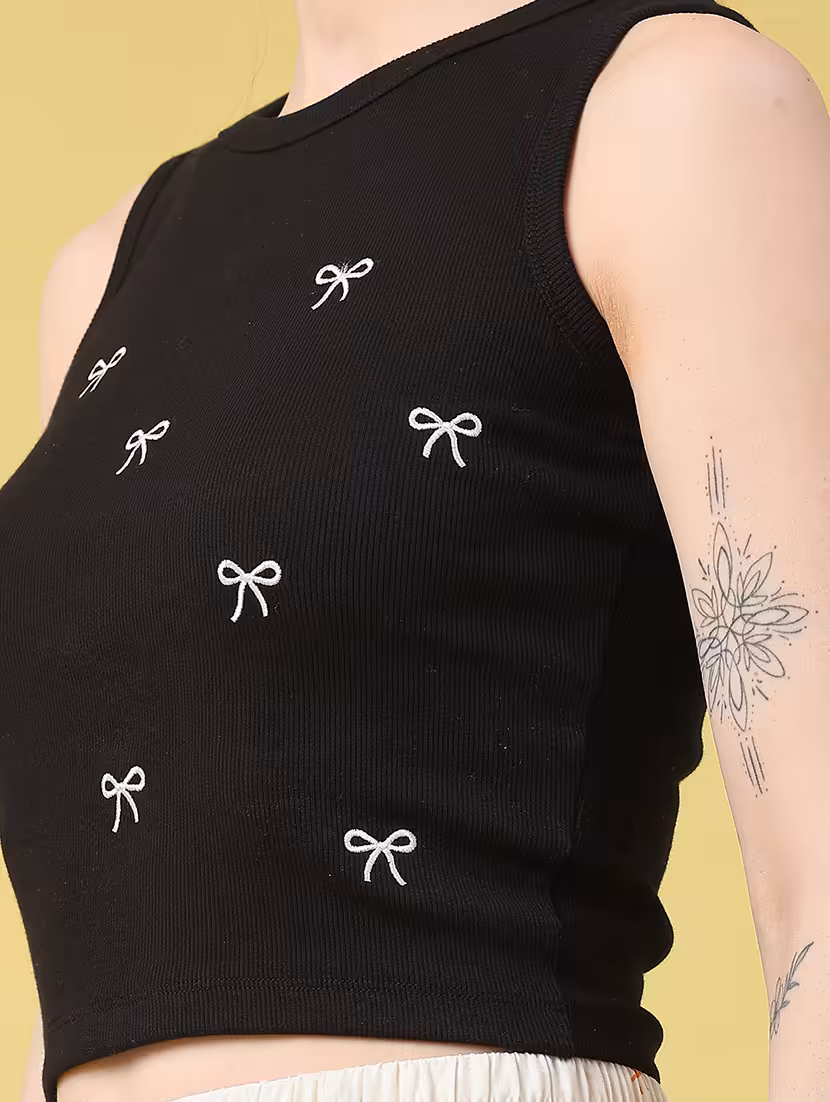 women embroidered sleeveless crop top - 22268521 -  Standard Image - 3