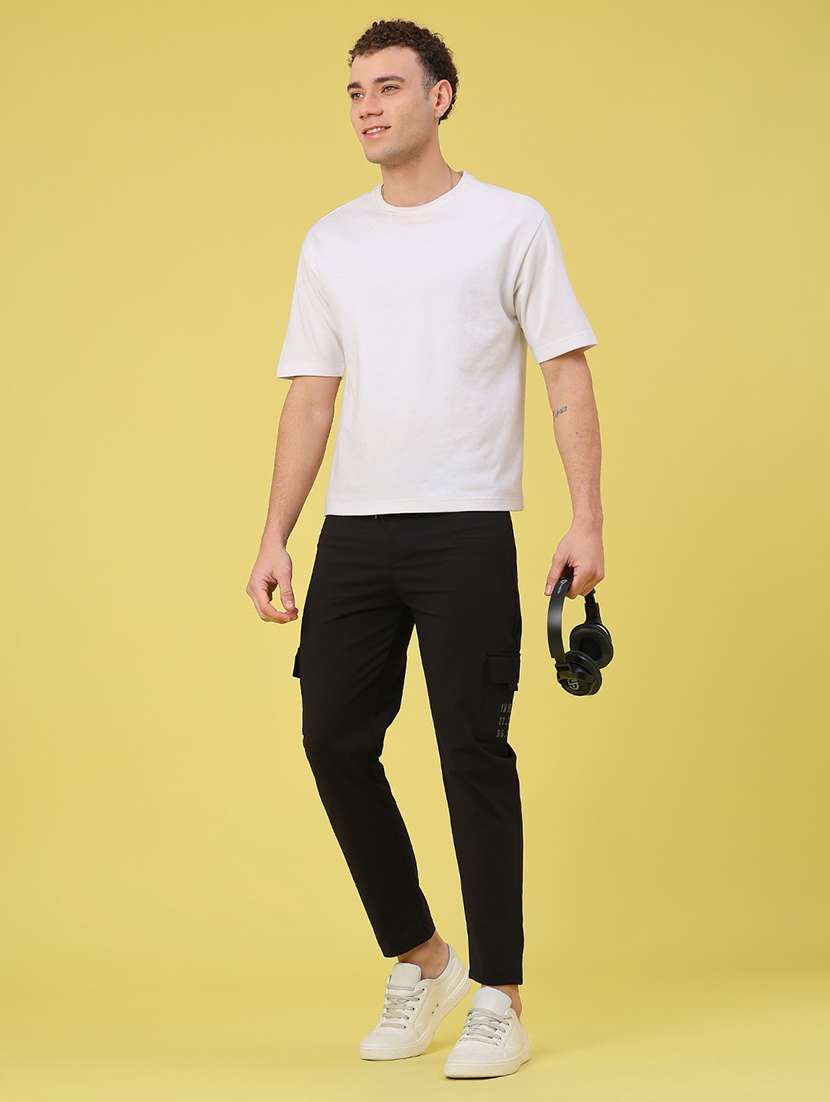 men solid mid rise regular fit cargo  - 22268581 -  Standard Image - 5