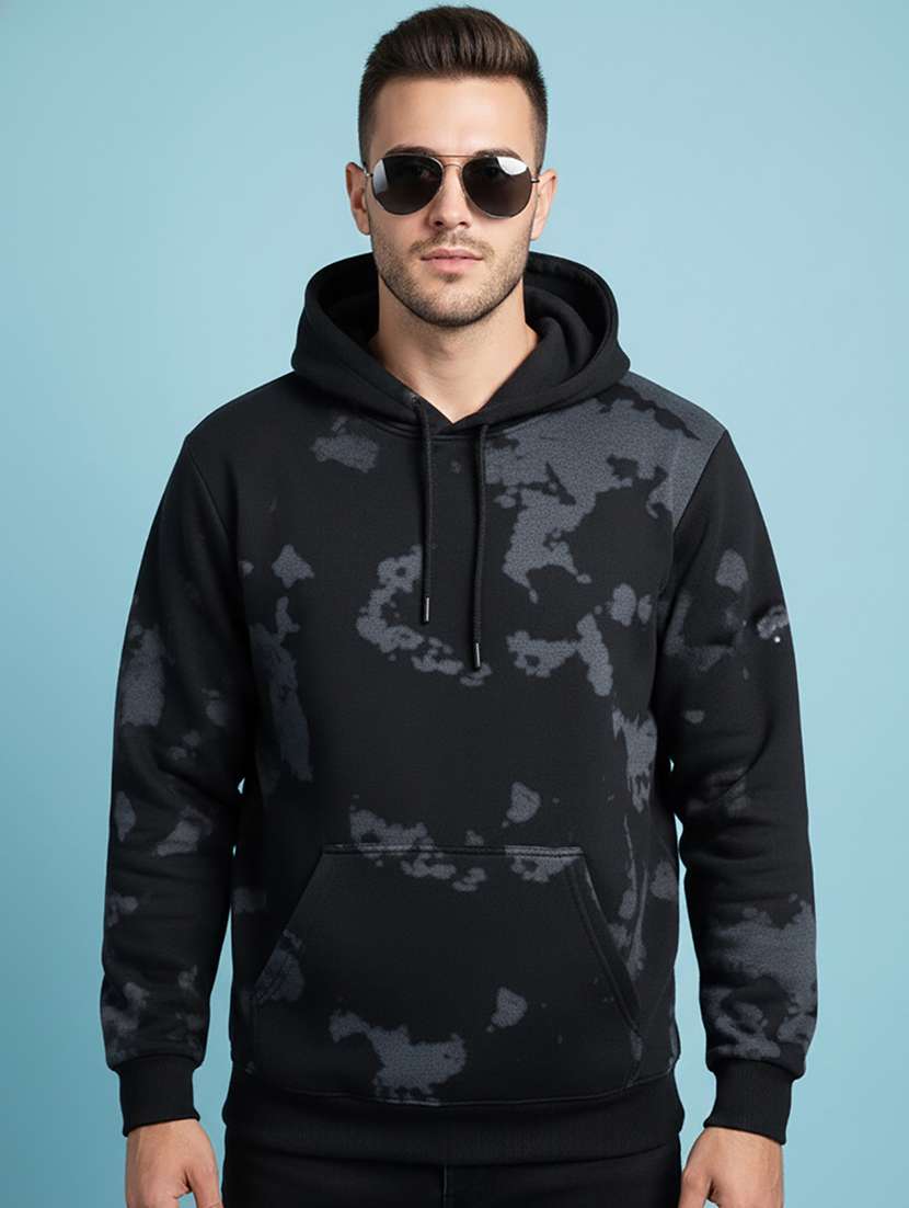 men printed long sleeve hooded sweatshirt