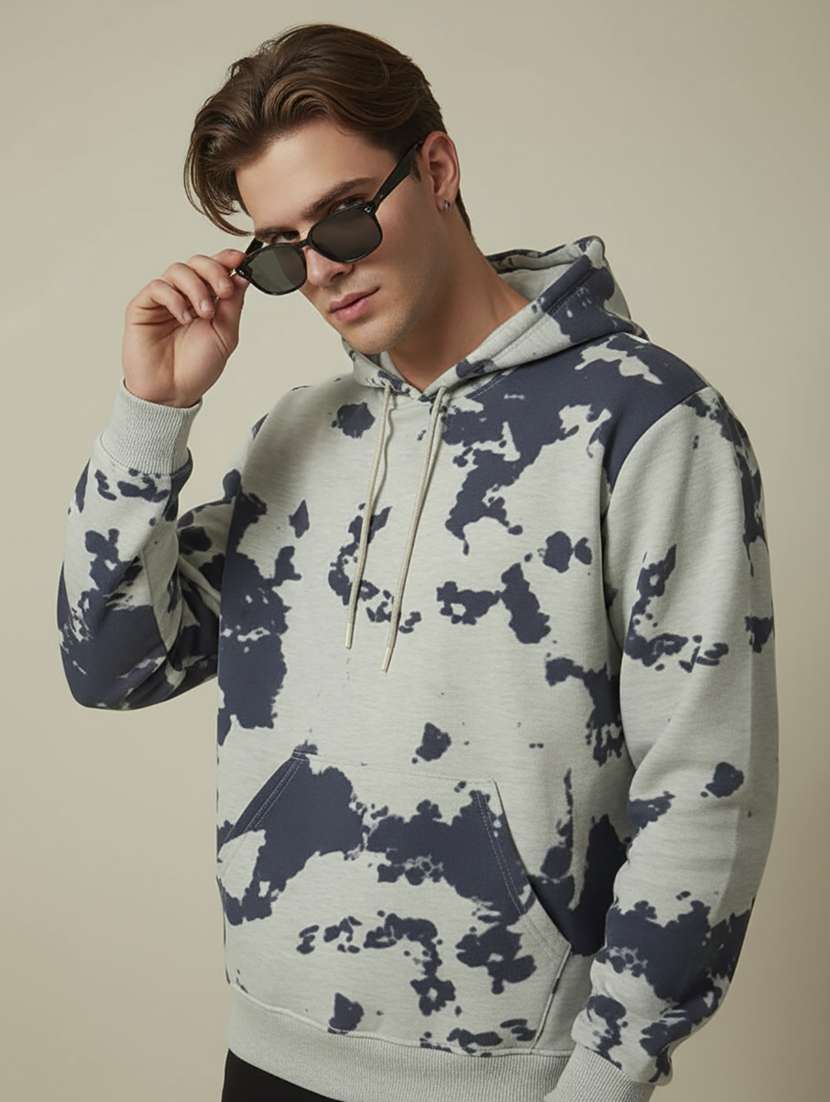 men printed long sleeve hooded sweatshirt