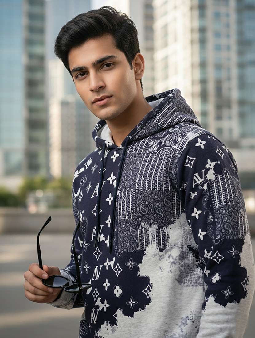 men printed long sleeve hooded sweatshirt