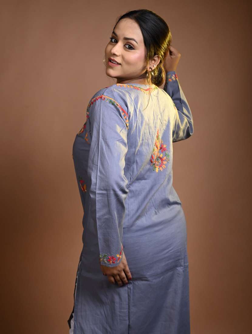 women long sleeve straight chikankari kurta - 22268754 -  Standard Image - 3