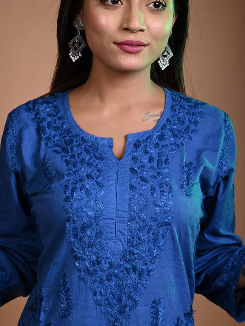 women solid with work three quarter sleeve straight kurta - 22268760 -  Standard Image - 3