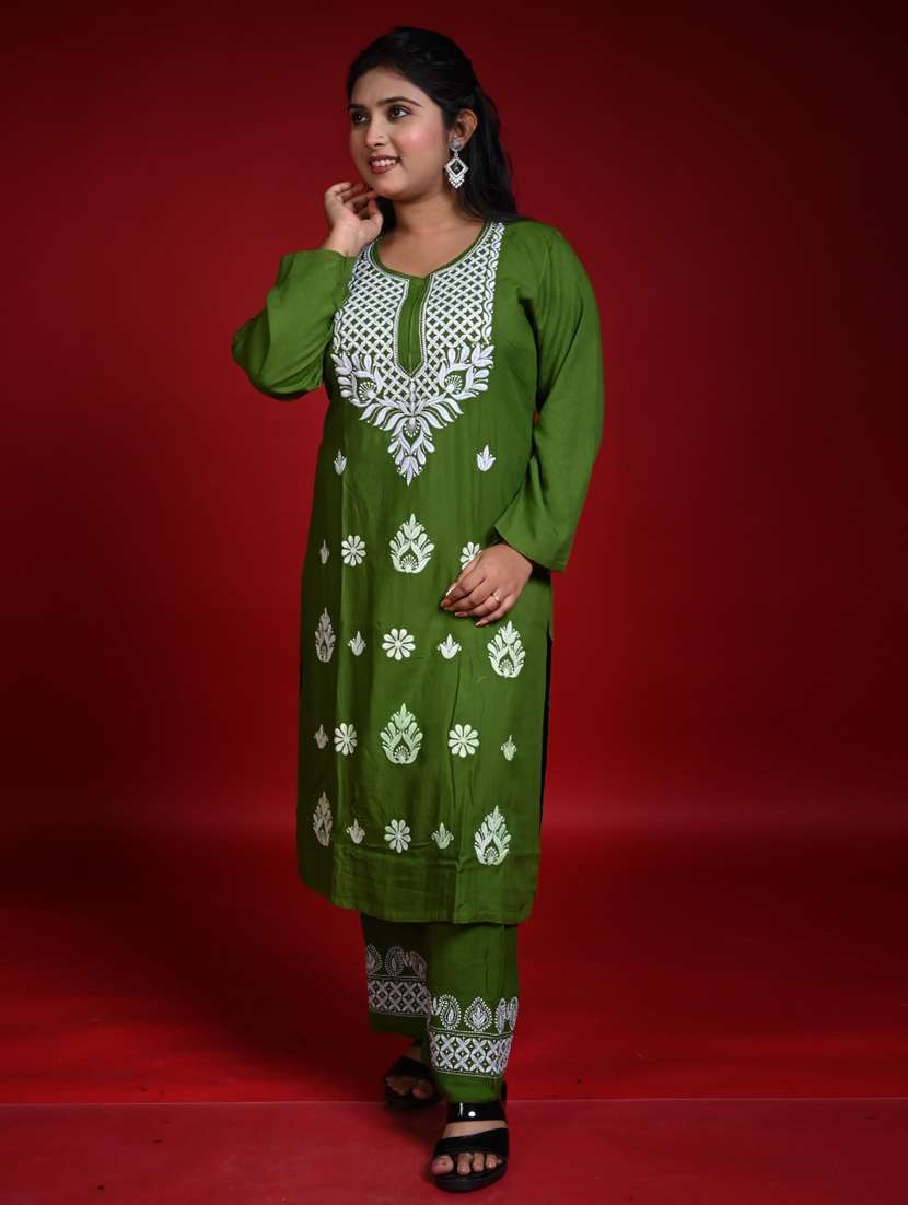 women solid with work long sleeve kurta pant set