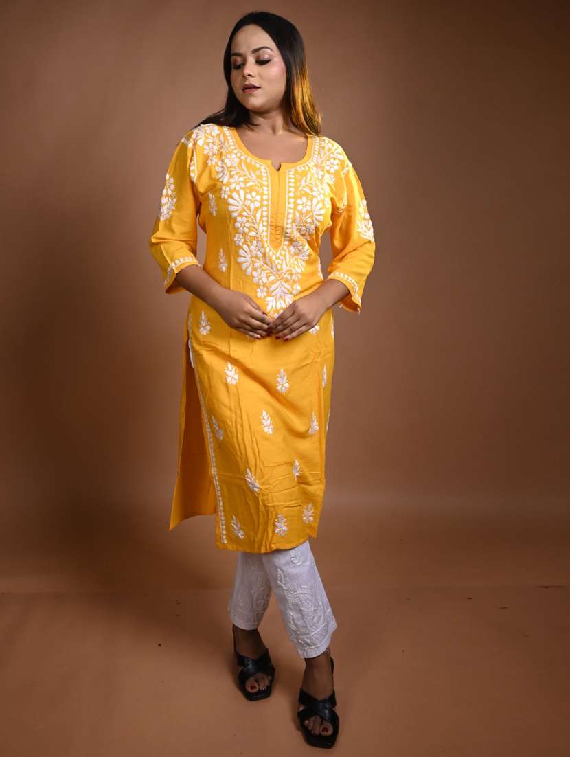 women solid with work three quarter sleeve kurta pant set