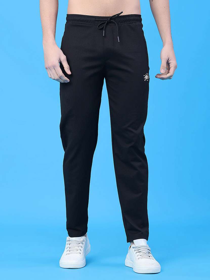 men solid mid rise regular fit track pant